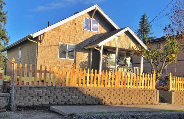 Completely remodeled 3 bed!