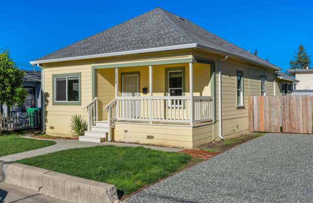 Welcoming 3-Bedroom, 1-Bath Single-Family Home