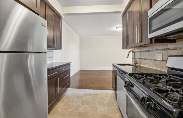 68-70 Park Avenue Apartments