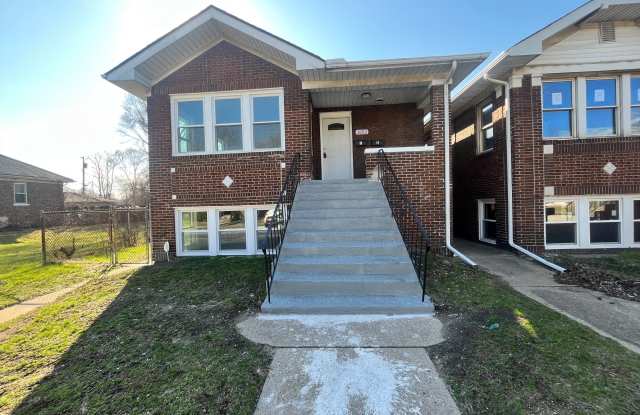 1052 Tyler Street - 1