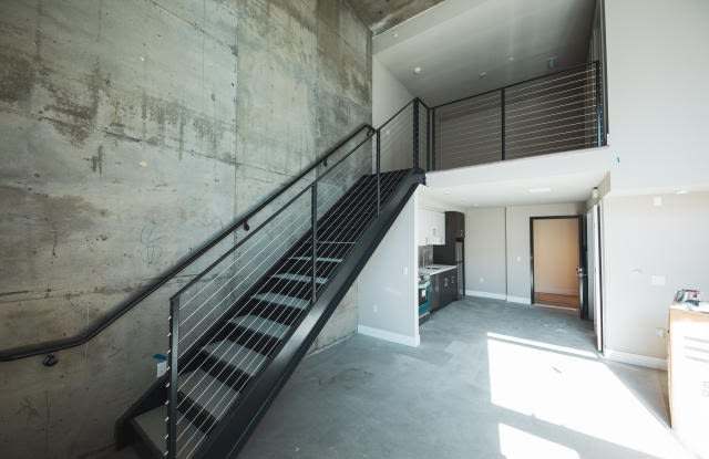 215 W. 14th St. Unit A11