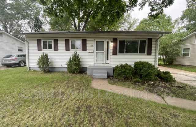 935 Mullanphy Rd. - 935 Mullanphy Lane, Florissant, MO 63031