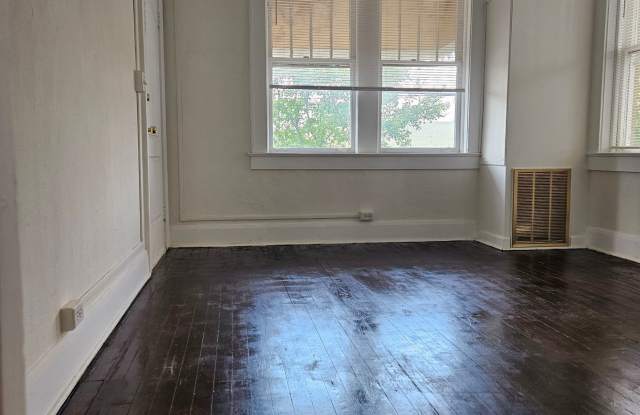 Photo of 1 Bed/1 Bath Apartment across from Hillsborough H.S.