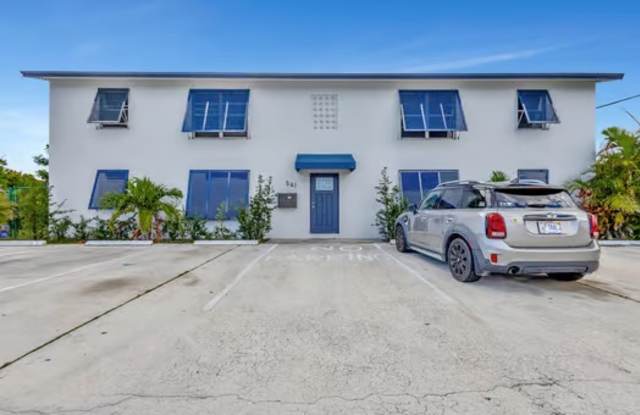 541 Blue Heron Boulevard