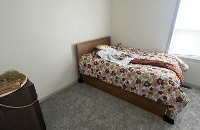 704 North Duluth Avenue