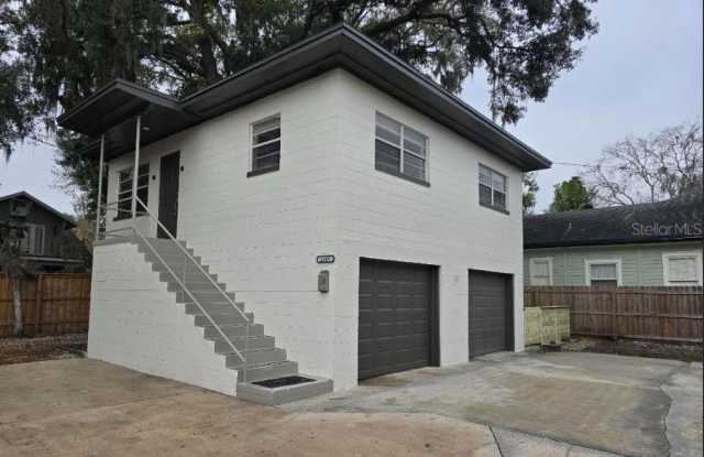 1315 E CENTRAL Boulevard