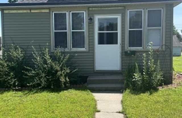 Photo of 516 15th St N