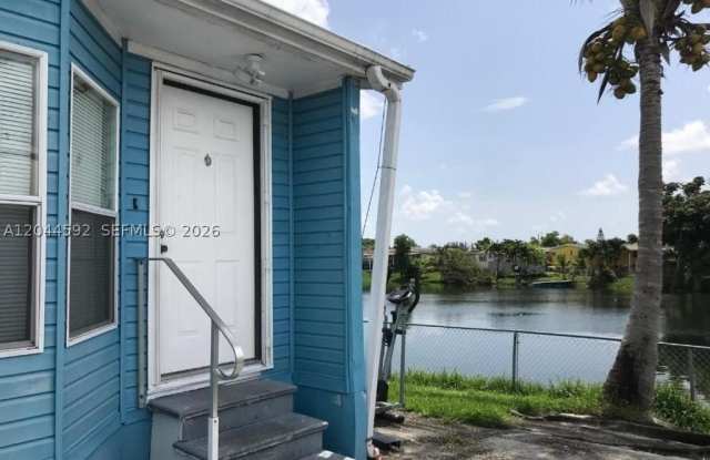 1233 SW 130 Ave