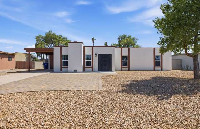Concept Living with Large Enclosed Backyard & Modern Upgrades!