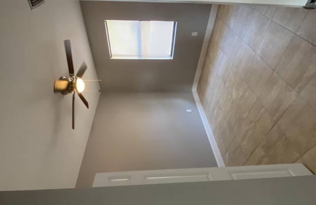 1424 Doulgass Avenue