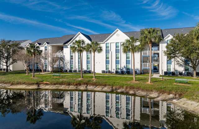 Summer Lake Villas