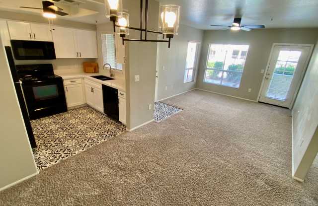 Ground Floor 1 Bedroom 1 Bathroom in Lakeshore @ Anderson Springs