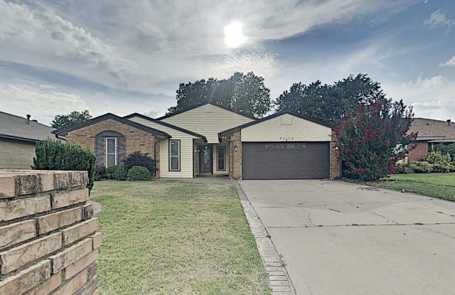 Large 3 Bedroom 2 Bathroom Home in Yukon Schools with Storm Shelter