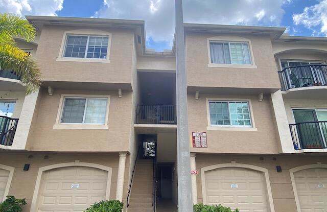 1700 Crestwood Ct S