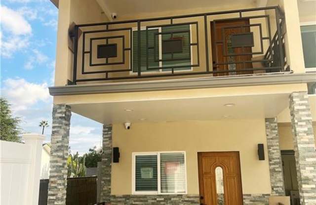 Photo of 1514 East Woodbury Road