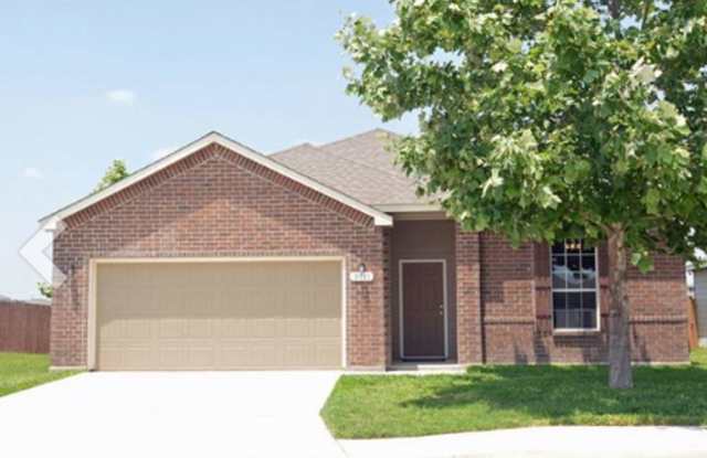 Photo of Welcome to this spacious 4 bedroom, 2 bathroom home located in Selma, TX.