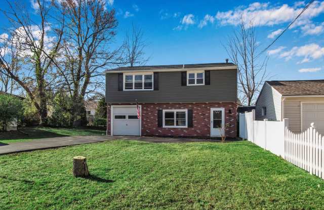 Photo of 5836 East Lane