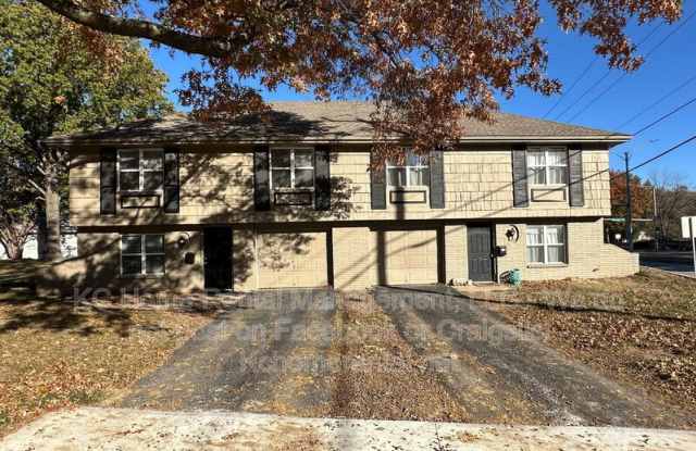 Photo of 10906 W 95th St