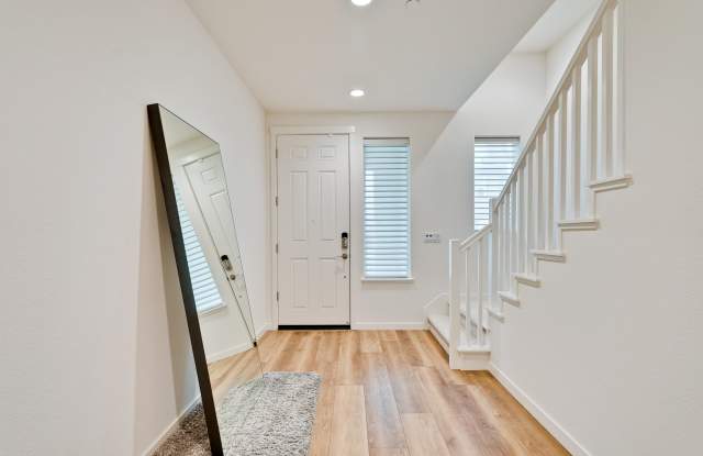 2248 Solace Loop - 2248