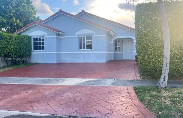 17902 SW 144th Ave