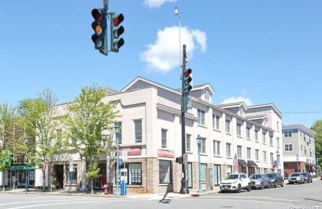 21 E Central Avenue