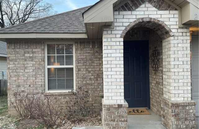 Photo of 2881 Oakview  RD