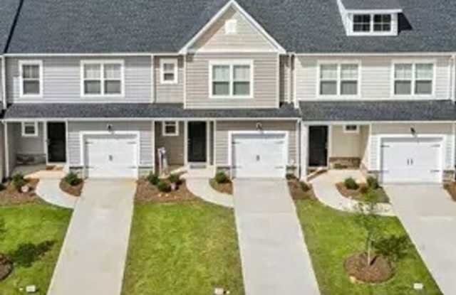 3805 Yorkshire Place