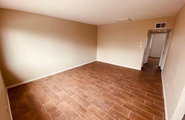 5711 East 26th Street