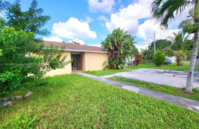 17090 SW 101st Ave - 17090 Southwest 101st Avenue, West Perrine, FL 33157