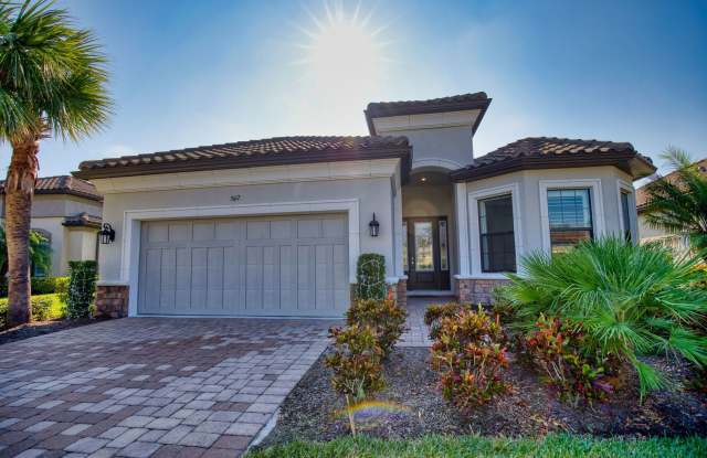 Photo of Seasonal Short-Term Pool Home located in Bellacina by Casey Key!