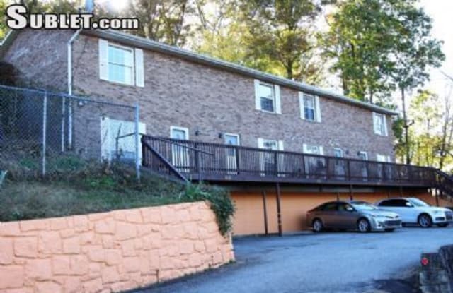 807 Walker Rd - 807 Walker Road, Charleston, WV 25311