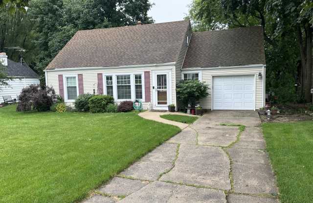 1280 Apple Tree Ln