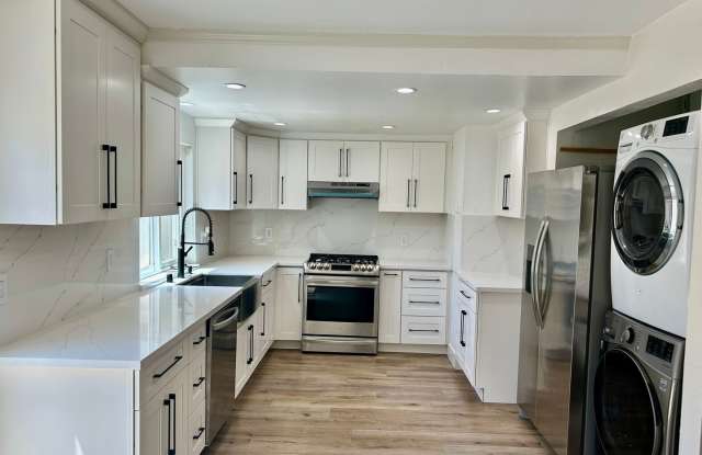 Photo of Fully remodeled town home!