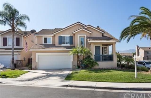 1382 Elgin Way - 1382 Elgin Way, Corona, CA 92879