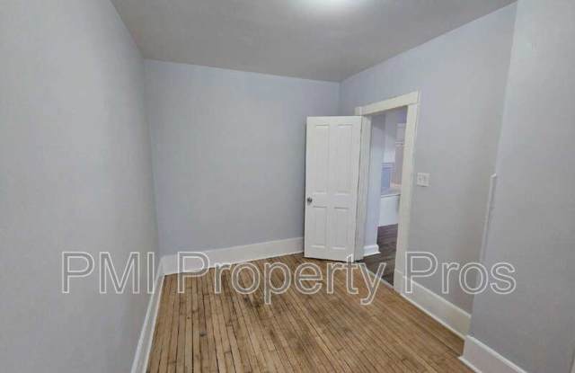 3111 W Walnut St