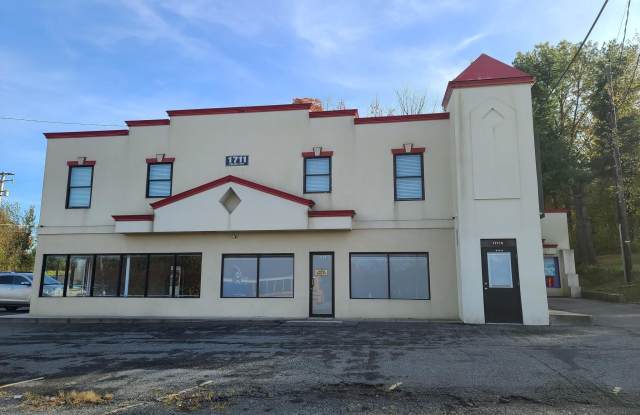 1711 PULASKI Highway unit: B