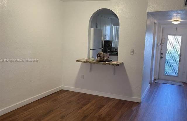 Photo of 8515 Sunrise Lakes Blvd