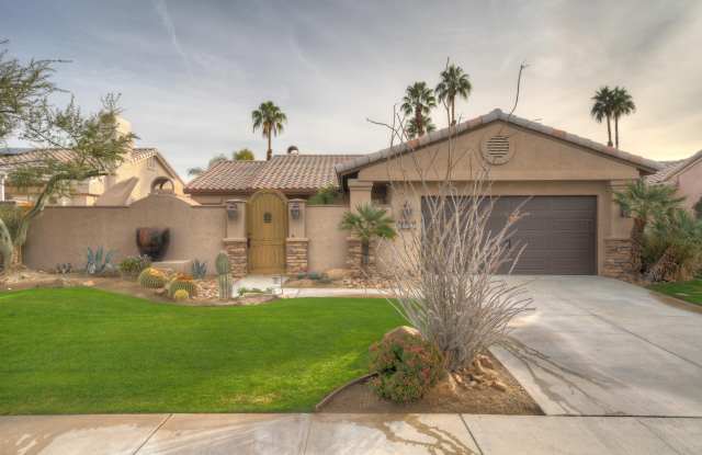 40860 Avenida Calafia