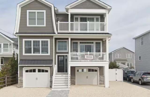 Photo of 107 Ortley Avenue