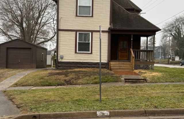 One Bedroom Duplex ( first floor) $1160