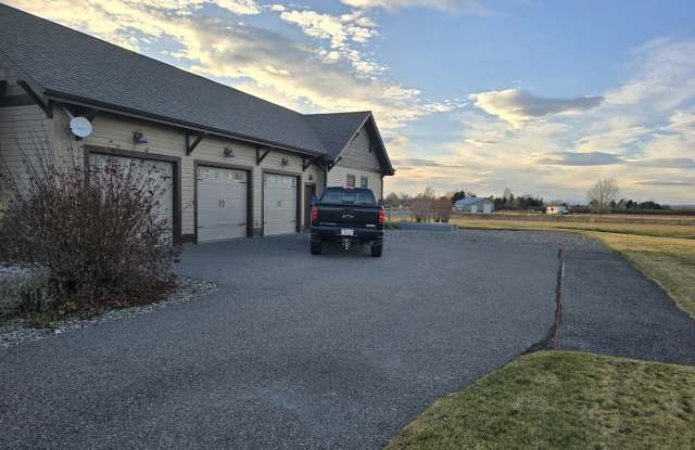 45 Spain Bridge Circle Drive