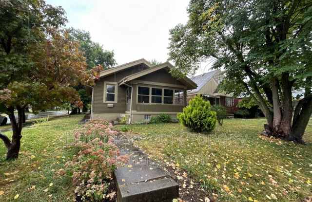 2700 Springmont Ave