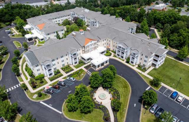 170 GREENTREE Road unit: 2232