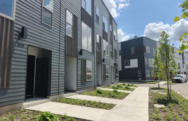 3040 NORTHBANK PLACE