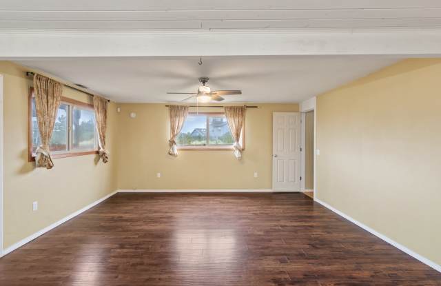 941 Starfish Court Southwest