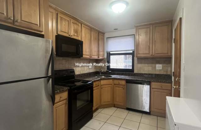 7326 North Ridge Blvd.