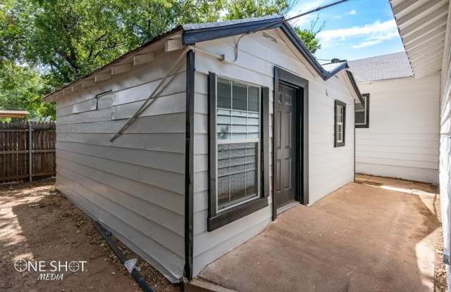 617 Grand Avenue - 617 Grand Avenue, Abilene, TX 79605