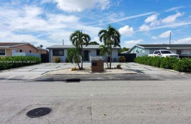 5430 E 4th Ave - 5430 East 4th Avenue, Hialeah, FL 33013