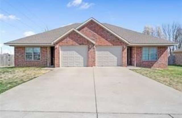 101 Foxglove  ST