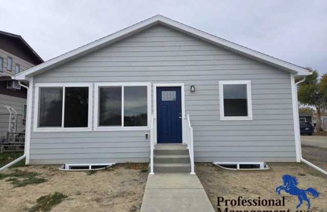 Photo of 2024 Lake Elmo Dr